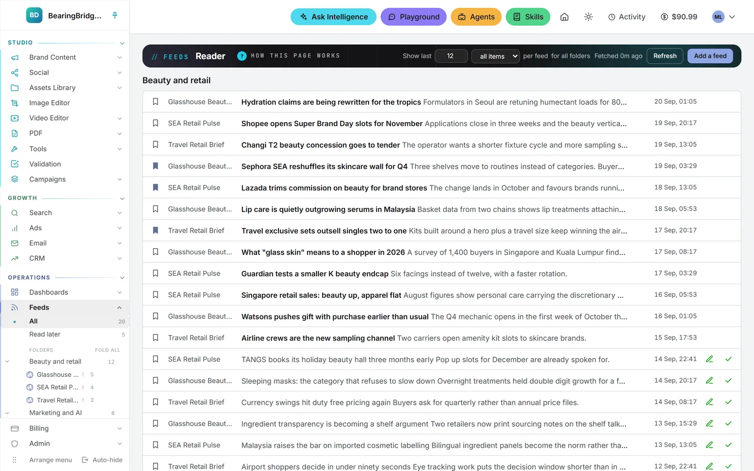 The Feeds module: folders of sources with unread counts in the left menu, and the latest articles of each folder on the right with the date each one was published