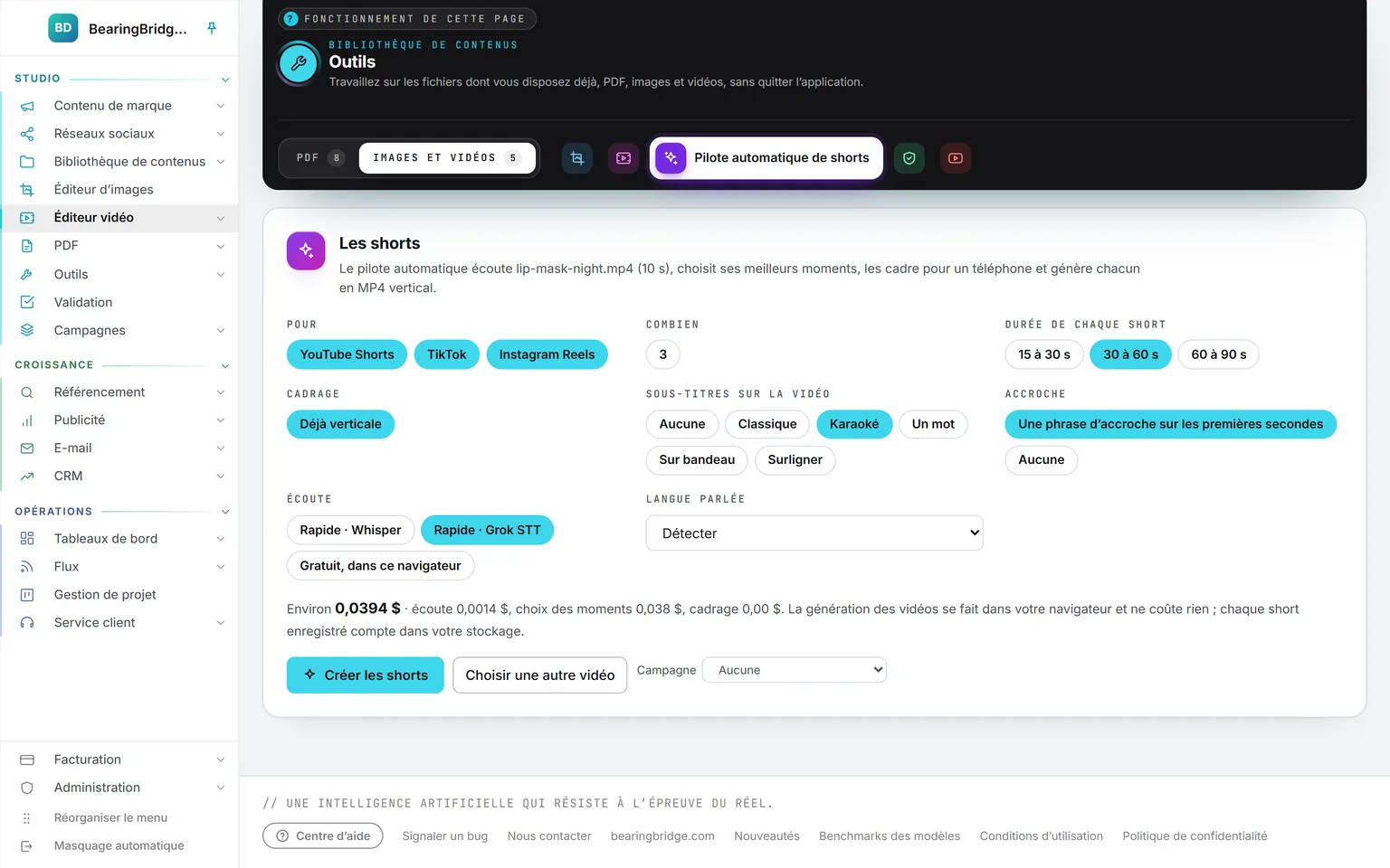 La carte des shorts du Pilote automatique de shorts : YouTube Shorts, TikTok et Instagram Reels, le nombre de shorts, leur durée, le cadrage, le style de sous-titres, la phrase d’accroche, le mode d’écoute et la langue, avec le prix affiché avant « Créer les shorts »